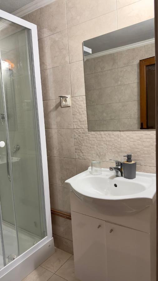Casa Linistita Hotel Kiskoh Kültér fotó