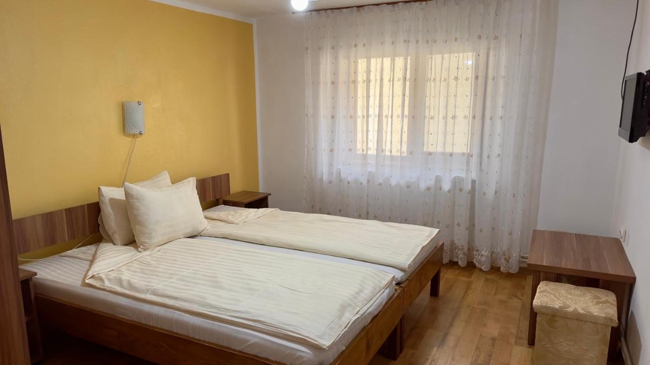 Casa Linistita Hotel Kiskoh Kültér fotó