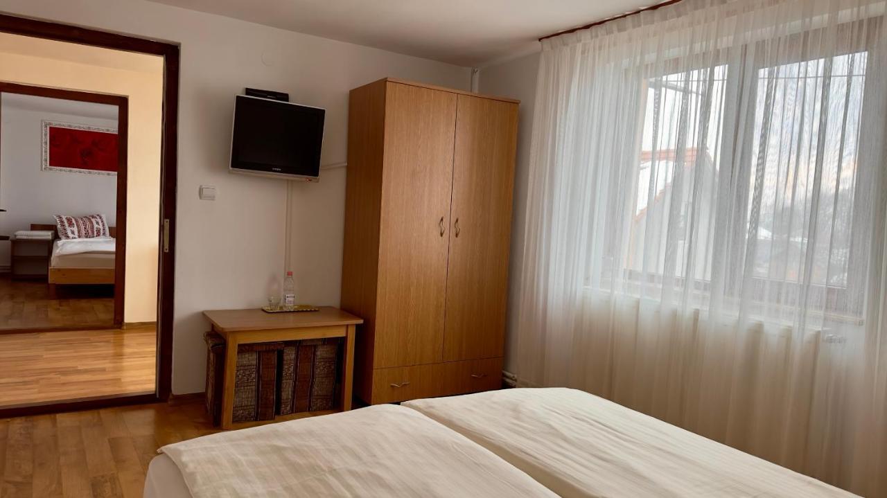 Casa Linistita Hotel Kiskoh Kültér fotó