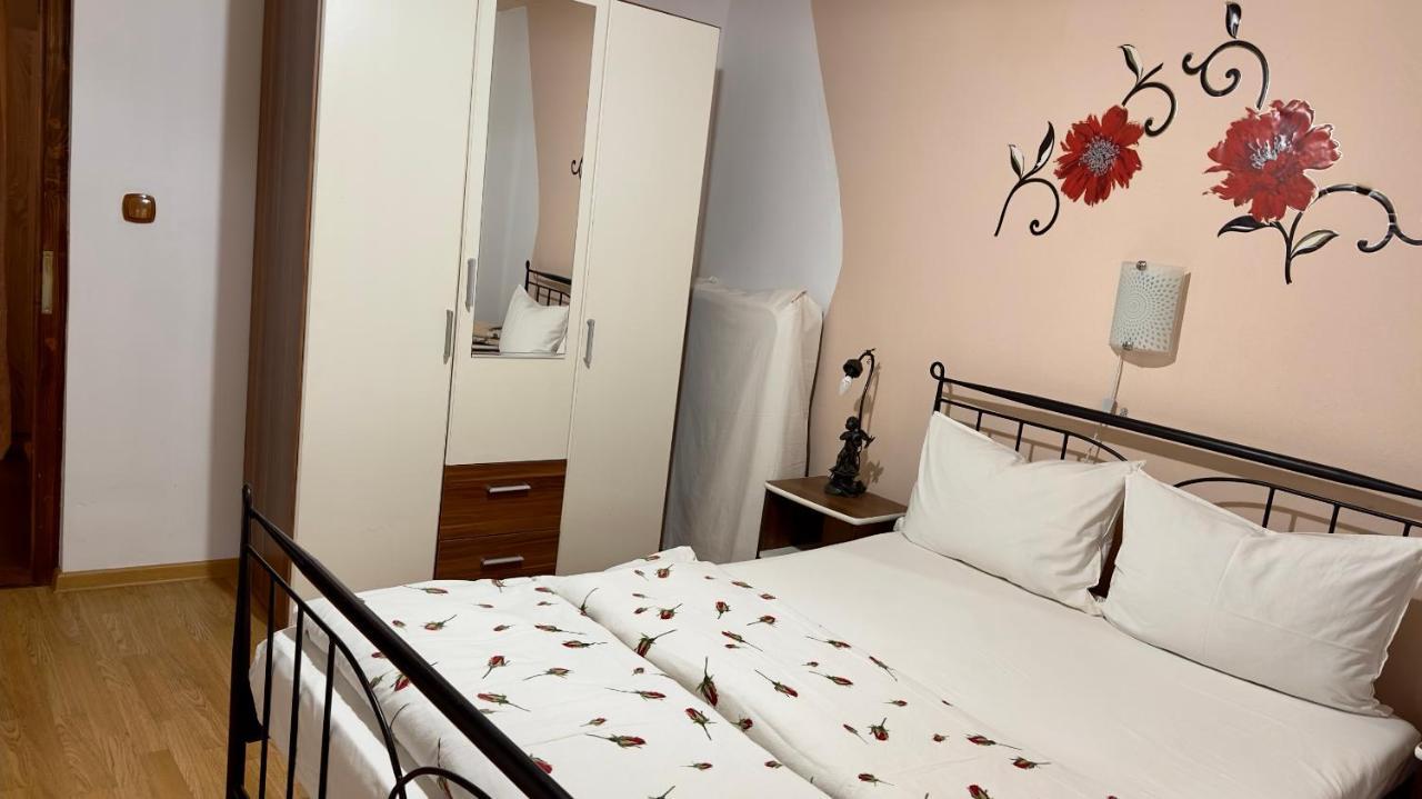 Casa Linistita Hotel Kiskoh Kültér fotó